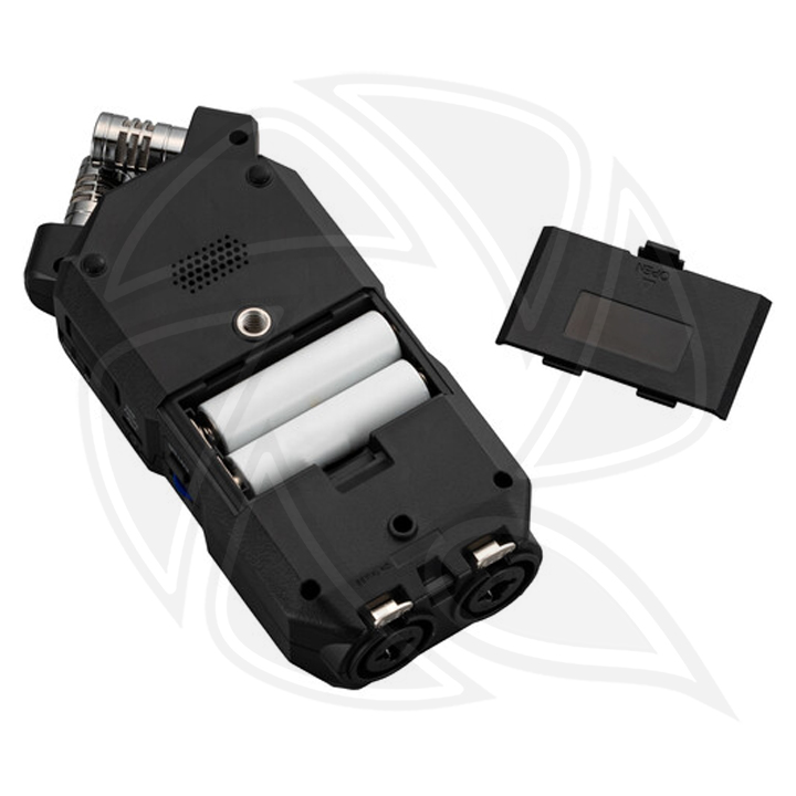 ZOOM H4essential Stereo Handy Recorder 4Track