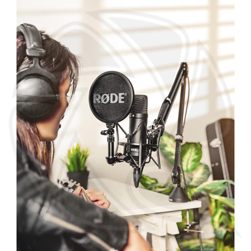 RODE GO Compact Wireless Microphone System  (2.4 GHz)